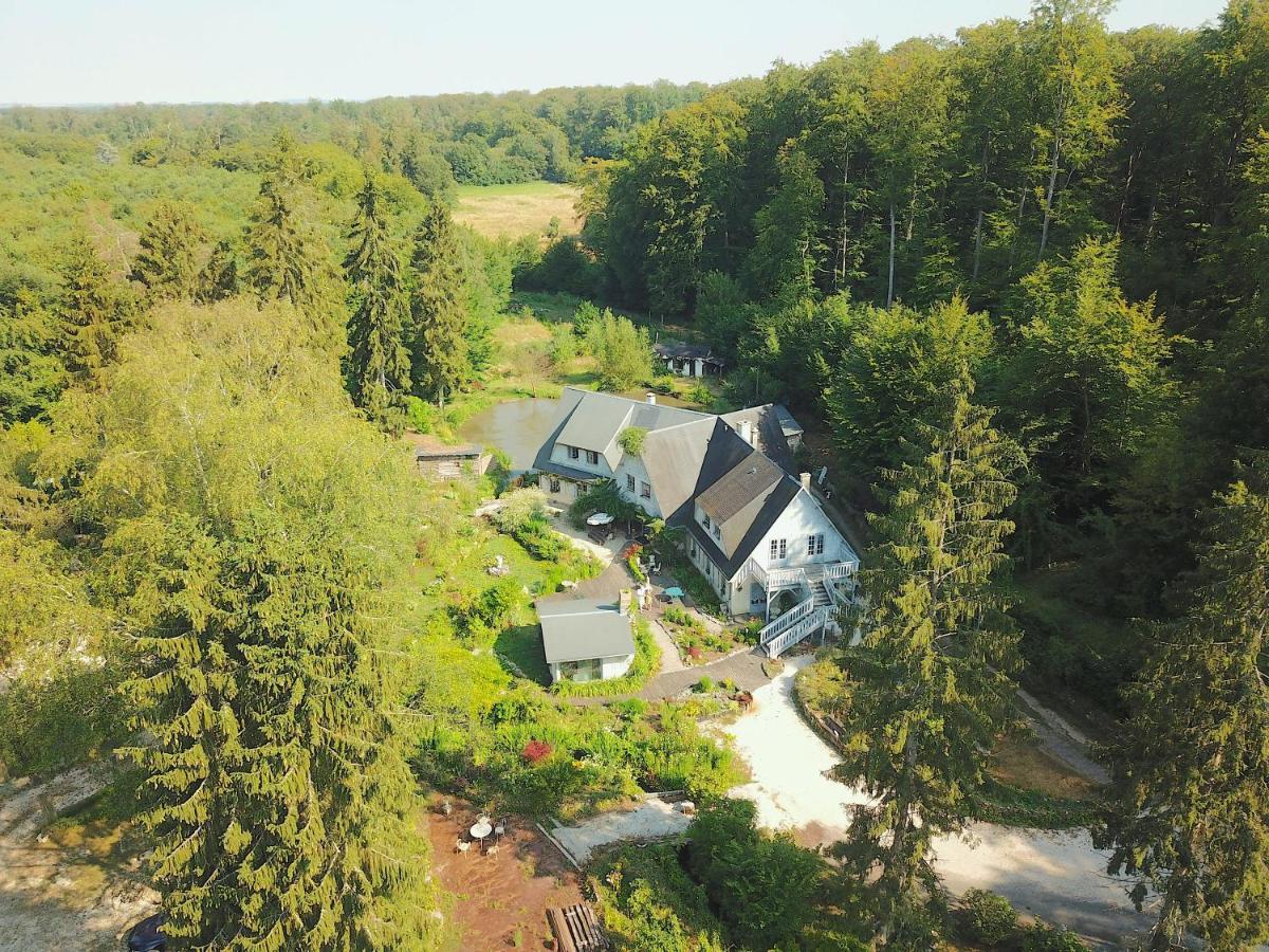 Le Jardin De Saint Jean Bed & Breakfast Exterior photo