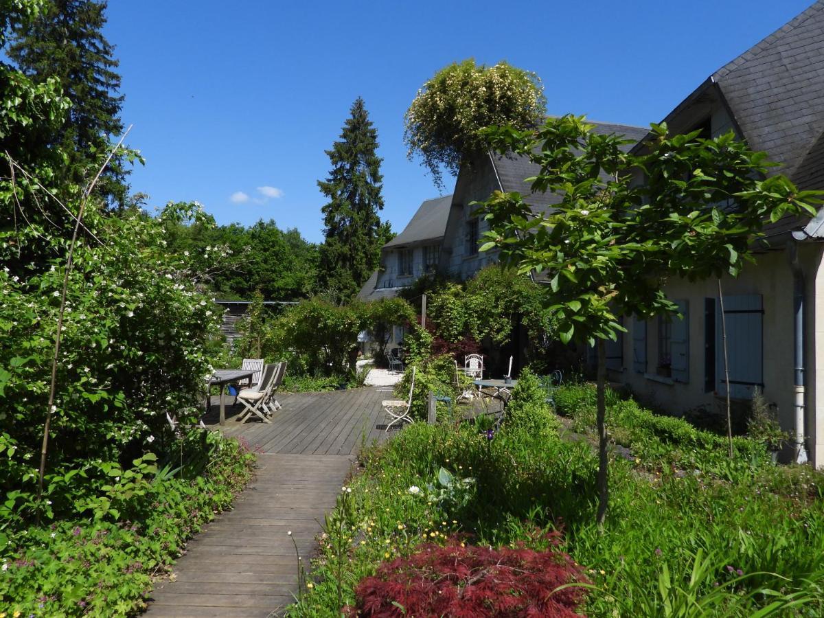 Le Jardin De Saint Jean Bed & Breakfast Exterior photo